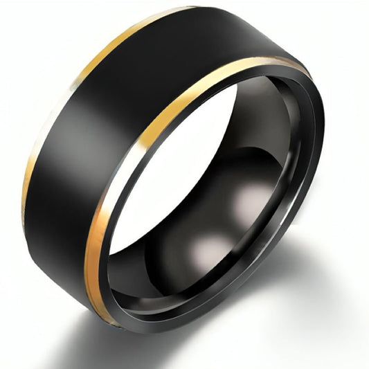 Zwarte Ring met Goud Kleurige Rand - TrendFox