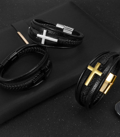 Leren Armband met Kruis - Zwart met Goud Kleurige Sluiting
